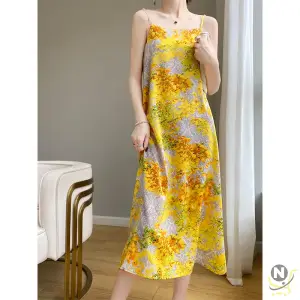 Gold War Robe One line Neck Women's Spring/Summer New Korean Edition Korean High end Design Feeling Sling Dress