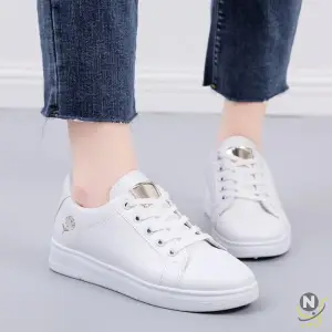 Little White Shoes for Women 2023 Autumn Rose Embroidery Thick Soled Leather Casual Student Board Shoes