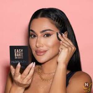 Huda Beauty Easy Bake and Snatch Pressed Powder - Pound Cake